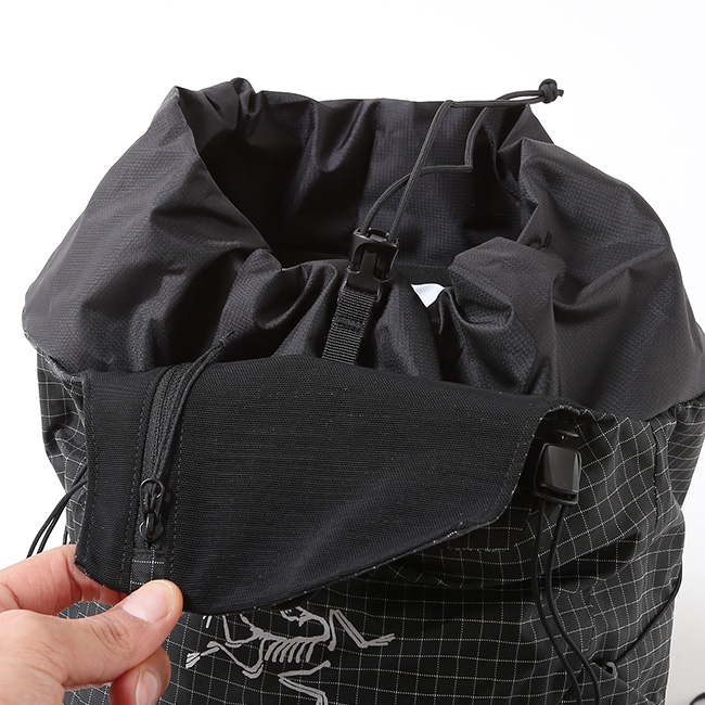 アークテリクス ノーバン14 ベスト（Black sサイズ） ARC'TERYX アークテリクス ノーバン14ベスト(S ブラック