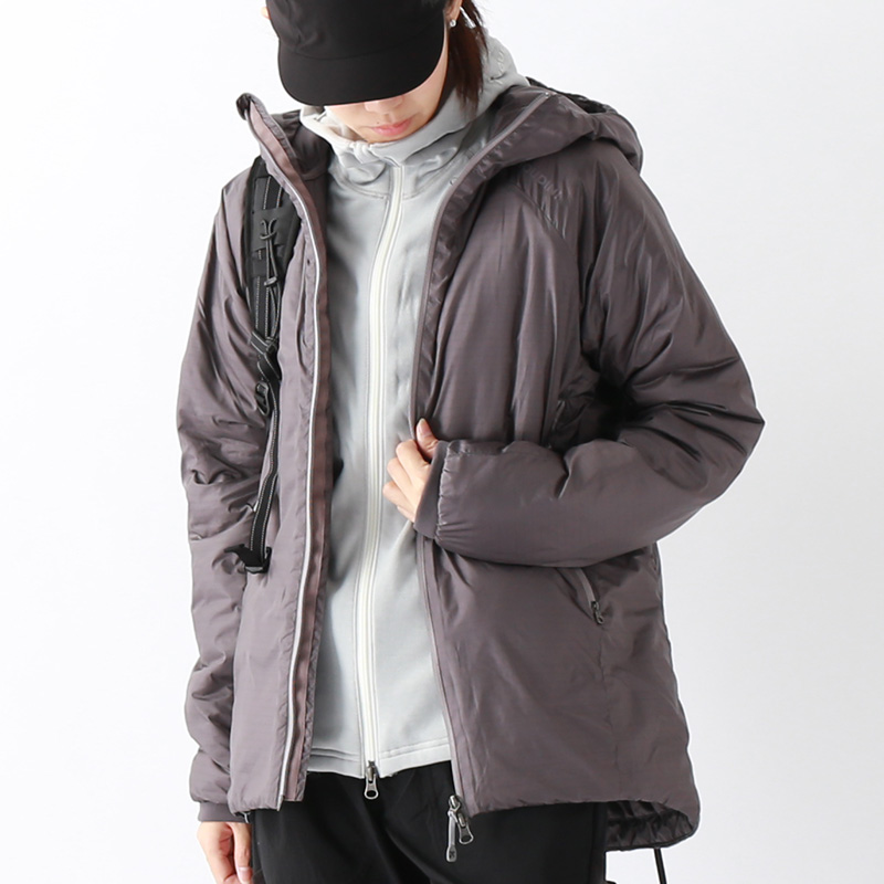 本格的な冬に向けて、一着は欲しいダウンジャケット | 【公式